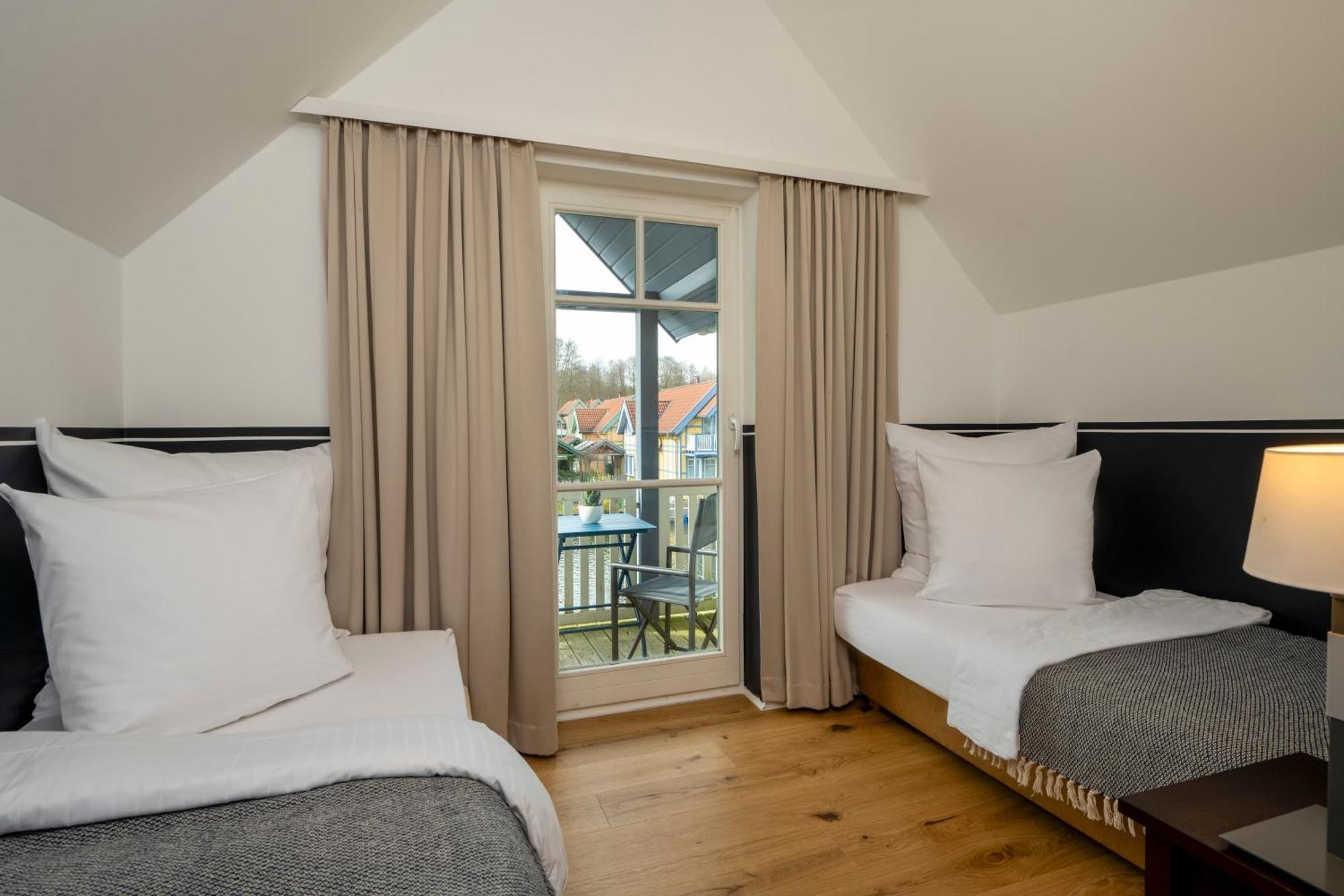 Hotel Precise Hafendorf 4*